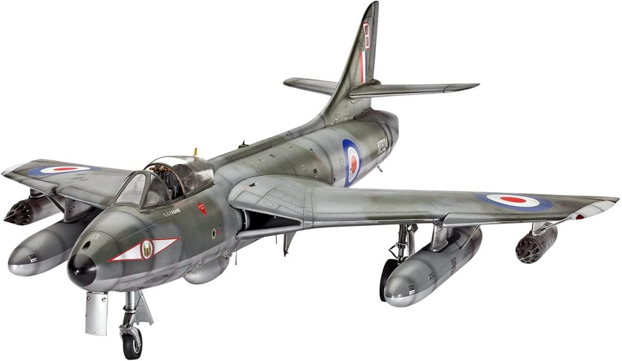 REVELL 04703 HAWKER HUNTER FGA.9/MK.58
