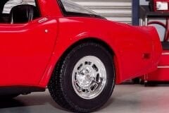 WELLY 12546 1/18 1982 CHEVROLET CORVETTE COUPE-RED
