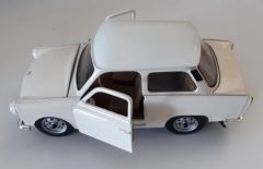 LUCKY 24216 1/24 TRABANT 601 CREAM