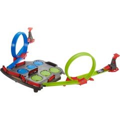 Hot Wheels İkili Yarış Macerası Oyun Seti, Zıplamalı Yarış Pisti ve Hedef Alıştırması FDF27
