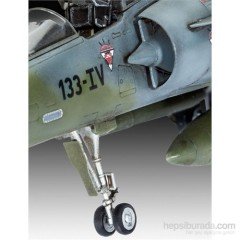 Revell 1:72 Dassault Mirage 2000D Savaş Uçağı
