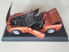 MAISTO-31137 DIECAST 1/18 2005 CHEVROLET CORVETTE COVERTIBLE