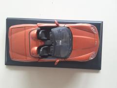 MAISTO-31137 DIECAST 1/18 2005 CHEVROLET CORVETTE COVERTIBLE