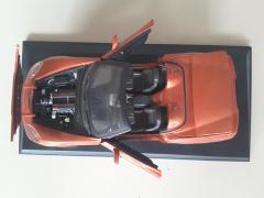 MAISTO-31137 DIECAST 1/18 2005 CHEVROLET CORVETTE COVERTIBLE